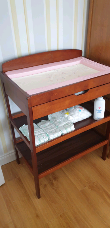 changing table gumtree